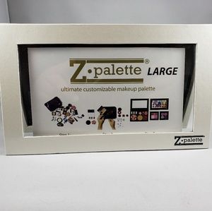 Large White Z Palette with Magnetic Stickers